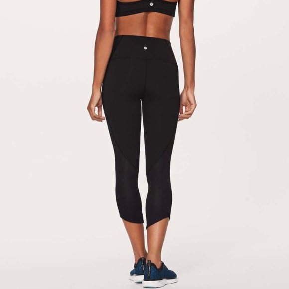 Lululemon Ready Set Go Crop (21") in Black - Picture 3 of 11